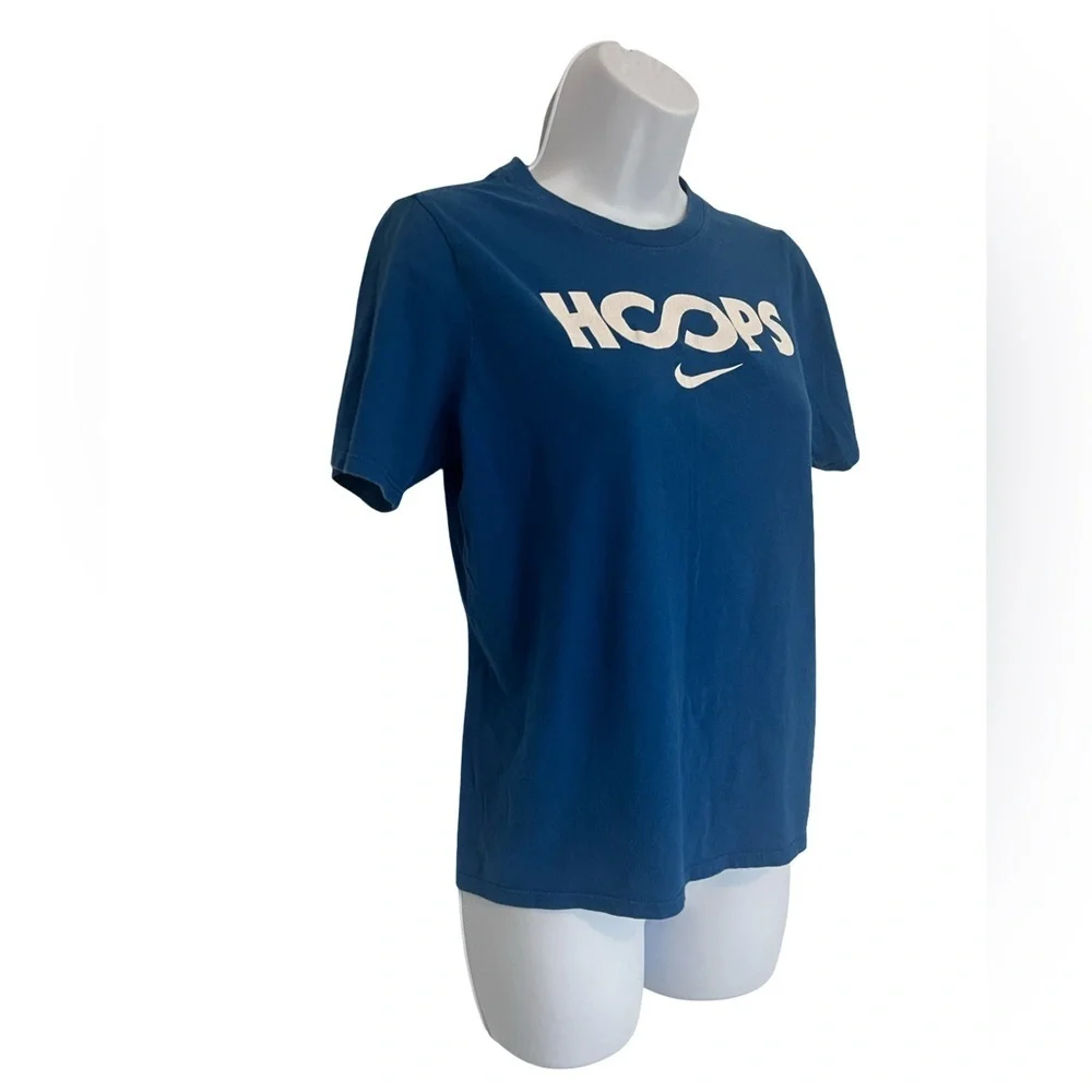 Nike Women’s Blue “Hoops”Graphic Baby T Shirt. Size: Large. Good Condition.